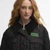 Barbour x GANNI Jacheta matlasată lungă cu basc Barbour x GANNI Jacheta matlasată lungă cu basc