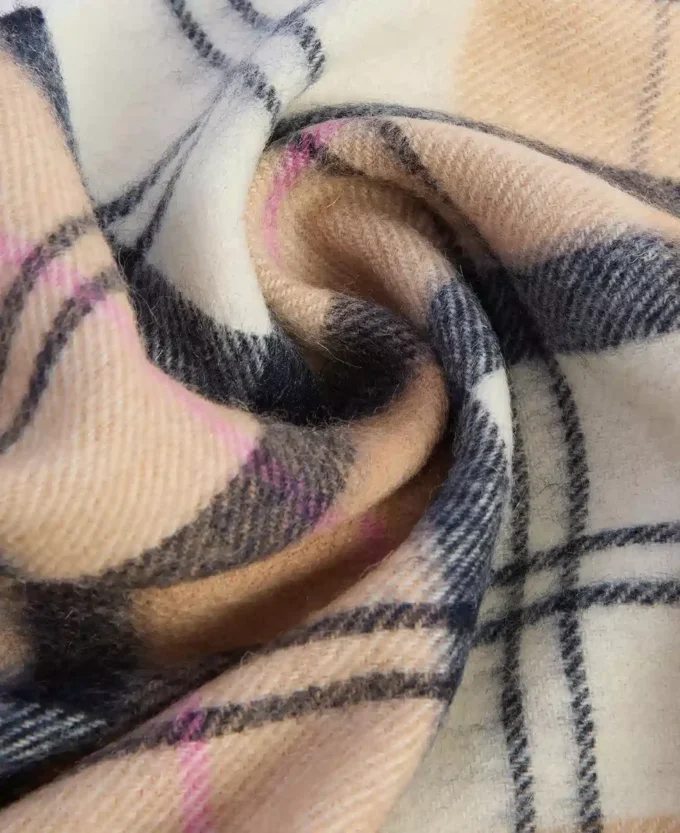 Eșarfă Serena Tartan din lână de miel Eșarfă Serena Tartan din lână de miel