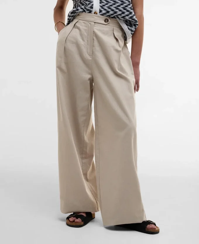 Pantaloni Lucy cu croi larg