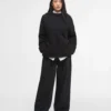 Pulover Sophia cu guler rotund Pulover Sophia cu guler rotund