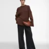 Pulover Sophia cu guler rotund Pulover Sophia cu guler rotund